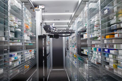 Wir haben viele Medikamente in unserem Hochmodernen Lager vorrätig - Riga Ring Soest - Steinhoffs Apotheken